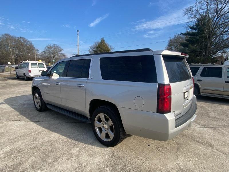 Chevrolet Suburban LT 2WD 2018