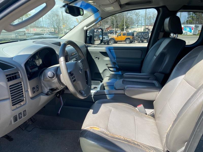 Nissan Titan XE King Cab 4WD 2005