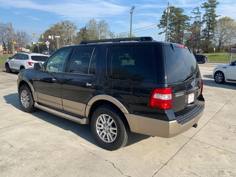 Ford Expedition XLT 2011