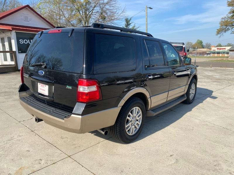 Ford Expedition XLT 2011