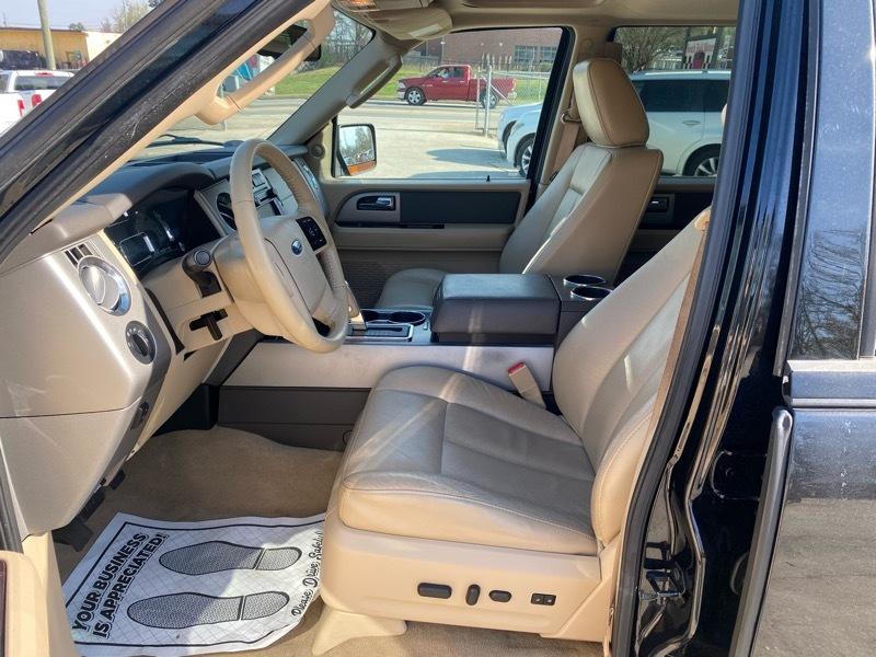 Ford Expedition XLT 2011