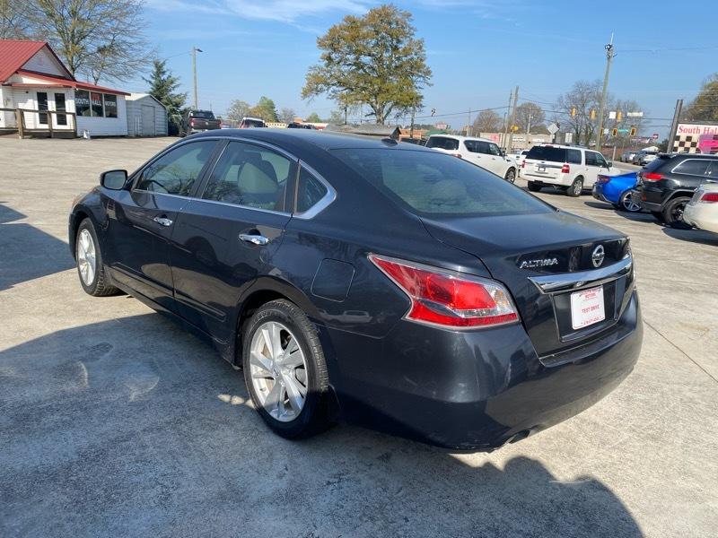 Nissan Altima 2.5 SV 2015