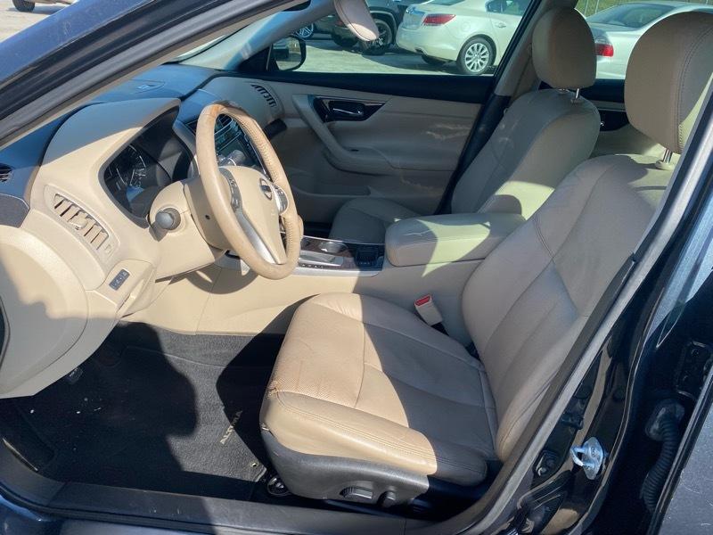 Nissan Altima 2.5 SV 2015