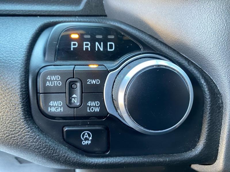 RAM 1500 Big Horn Crew Cab SWB 4WD 2021