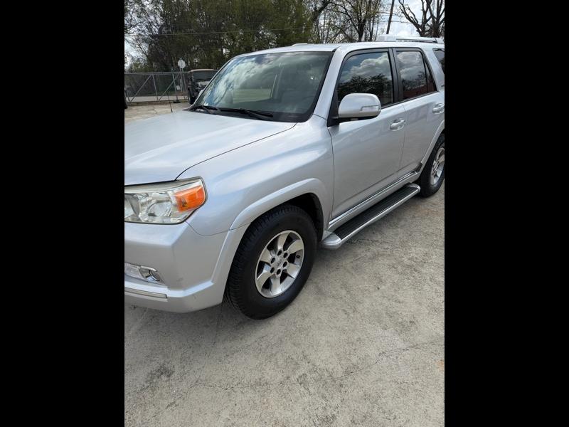 Toyota 4Runner SR5 2WD 2012