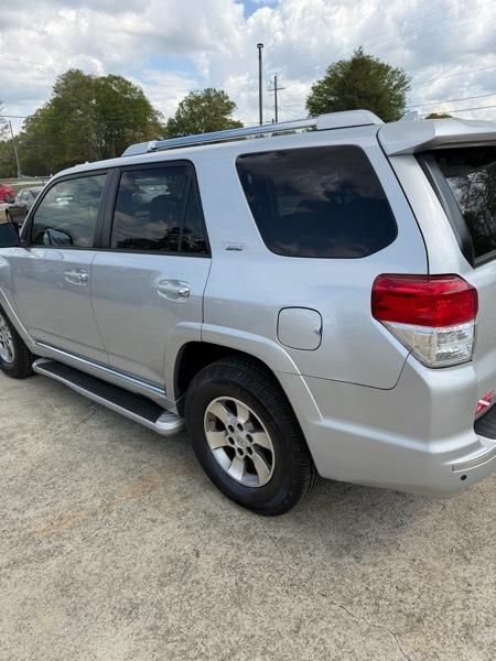 Toyota 4Runner SR5 2WD 2012