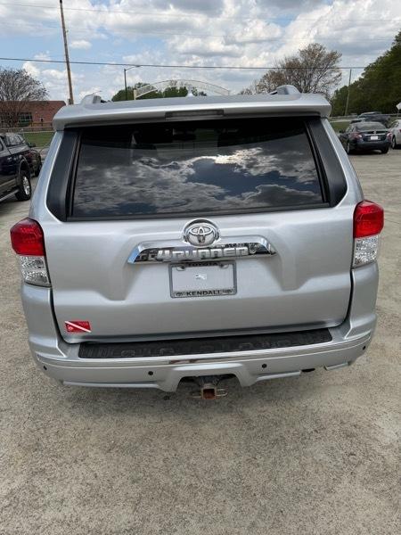 Toyota 4Runner SR5 2WD 2012