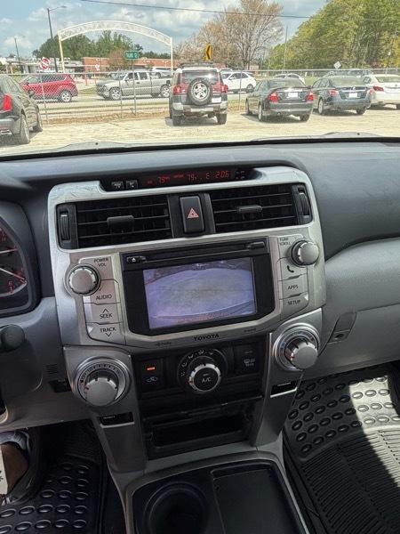 Toyota 4Runner SR5 2WD 2012