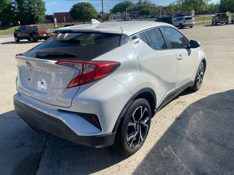 Toyota C-HR XLE 2018