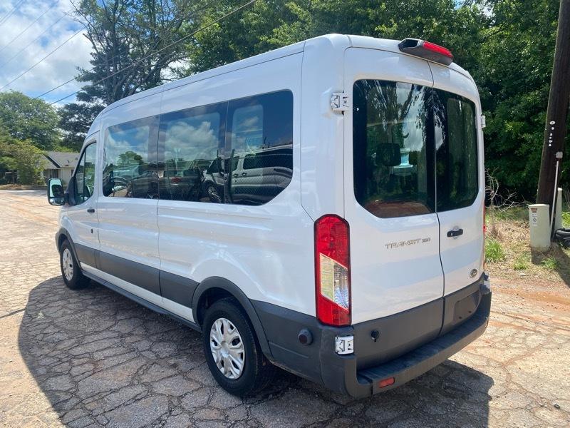 Ford Transit 350 Wagon Med. Roof XLT w/Sliding Pass. 148-in. WB 2018