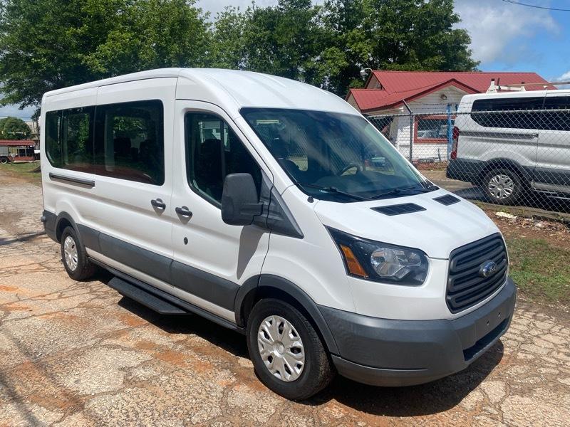 Ford Transit 350 Wagon Med. Roof XLT w/Sliding Pass. 148-in. WB 2018