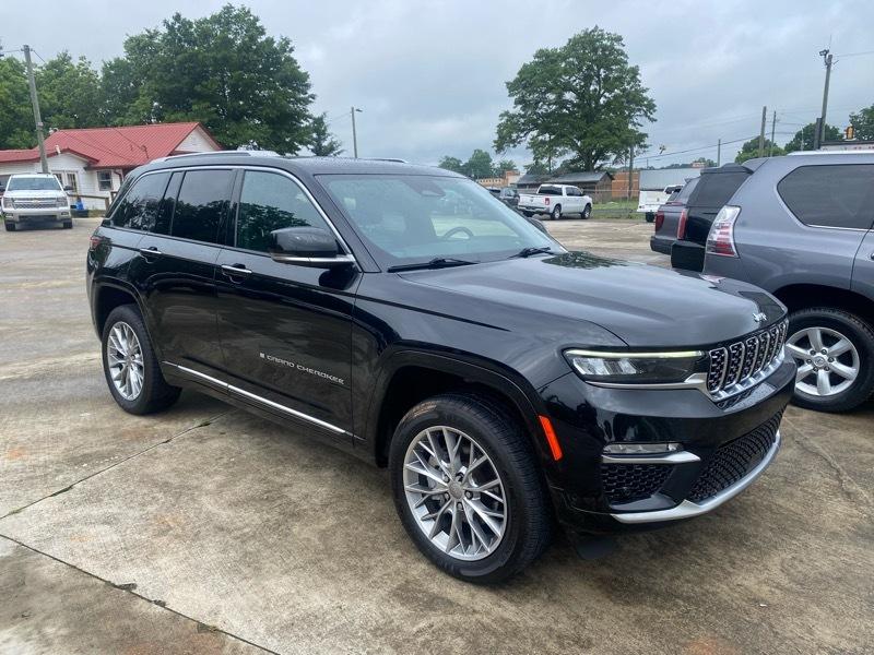 Jeep Grand Cherokee Summit 2023