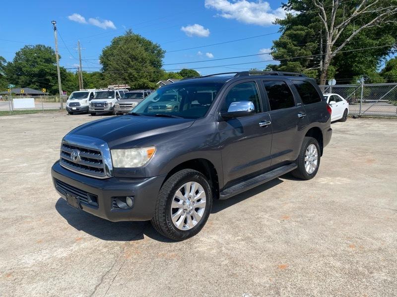 Toyota Sequoia Plantium 4WD 2011