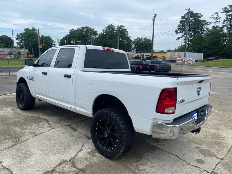 RAM 2500 Tradesman 4x4 Crew Cab 6'4" Box 2014