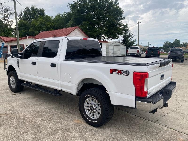 Ford F-250 SD XLT Crew Cab 4WD 2019