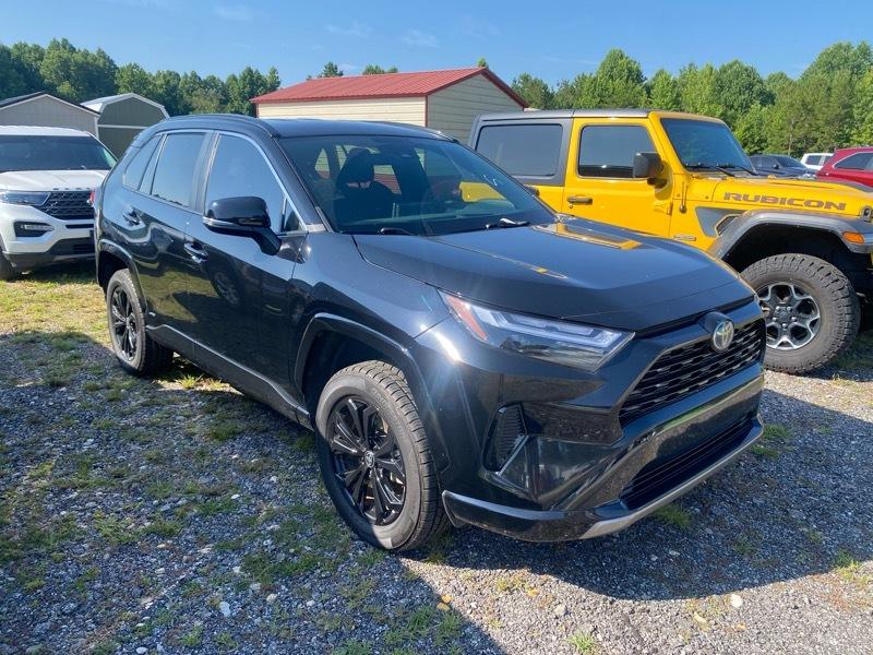 Toyota RAV4 Hybrid SE 2024