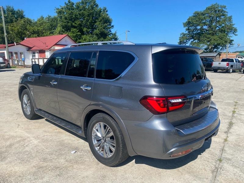 Infiniti QX80 LUXE 2020