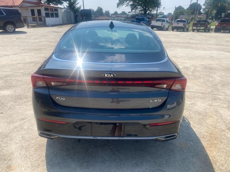 Kia K5 LXS 2021