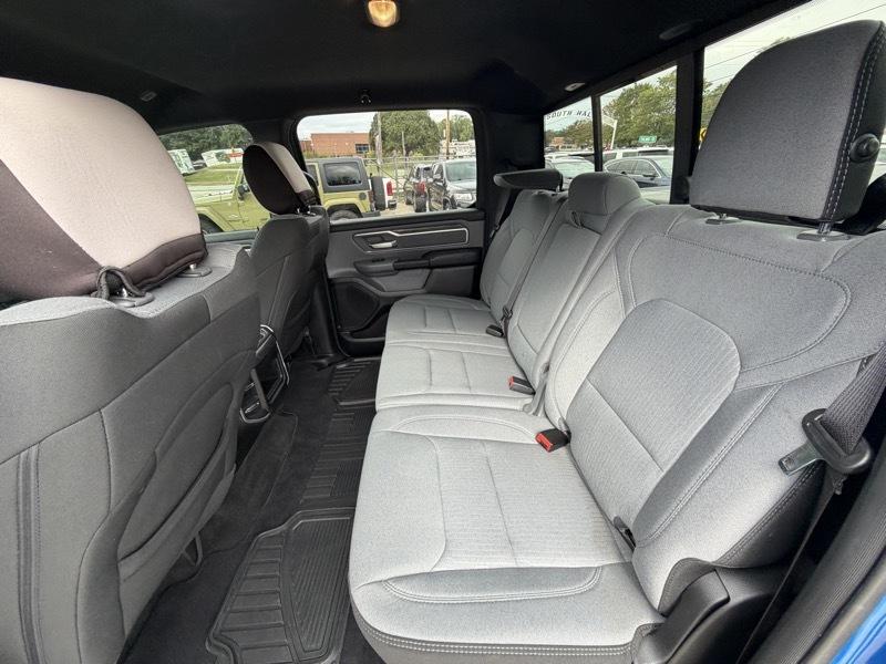 RAM 1500 Big Horn Crew Cab SWB 2WD 2021