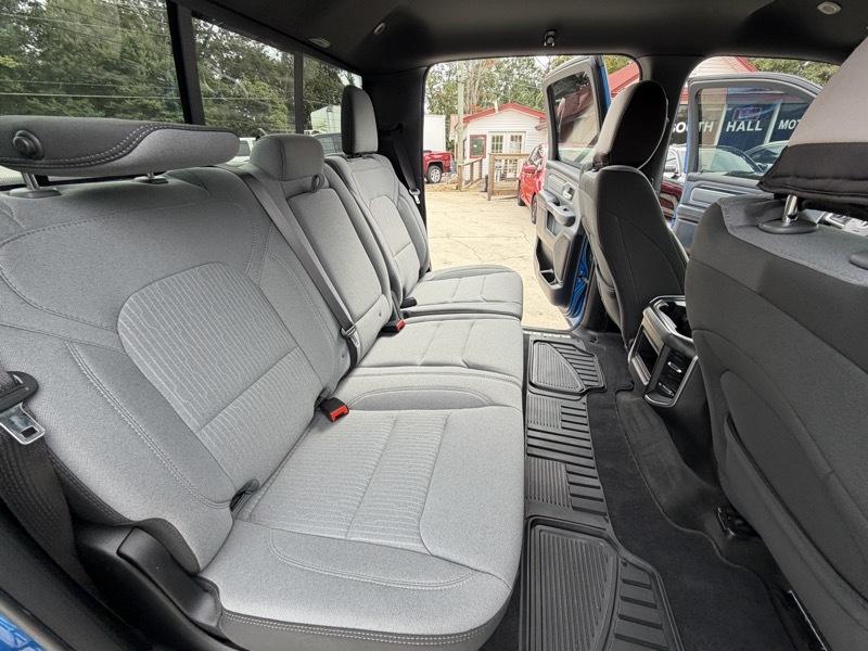 RAM 1500 Big Horn Crew Cab SWB 2WD 2021