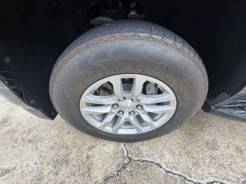 Chevrolet Tahoe photo 11
