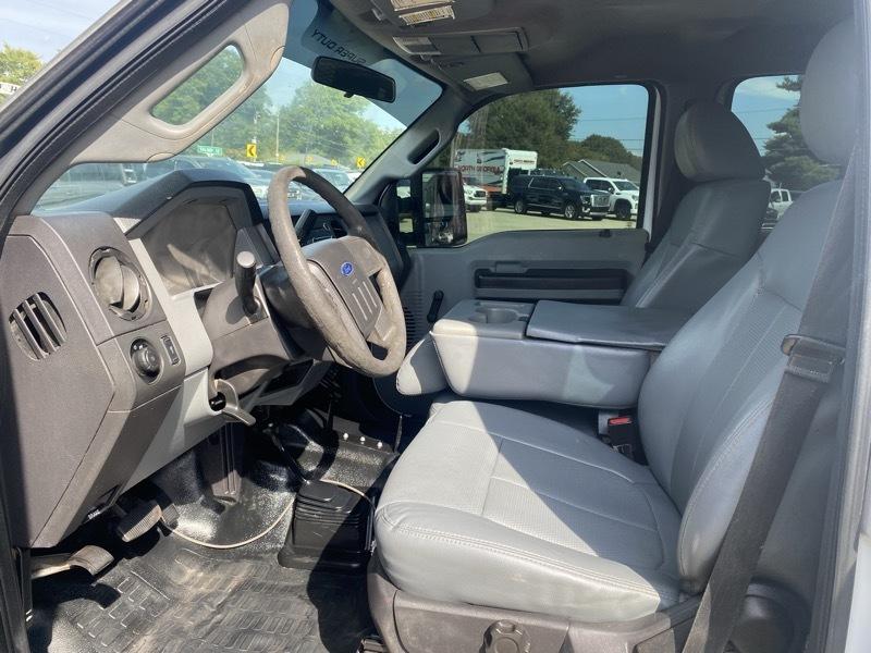 Ford F-250 SD XL Crew Cab Long Bed 4WD 2016