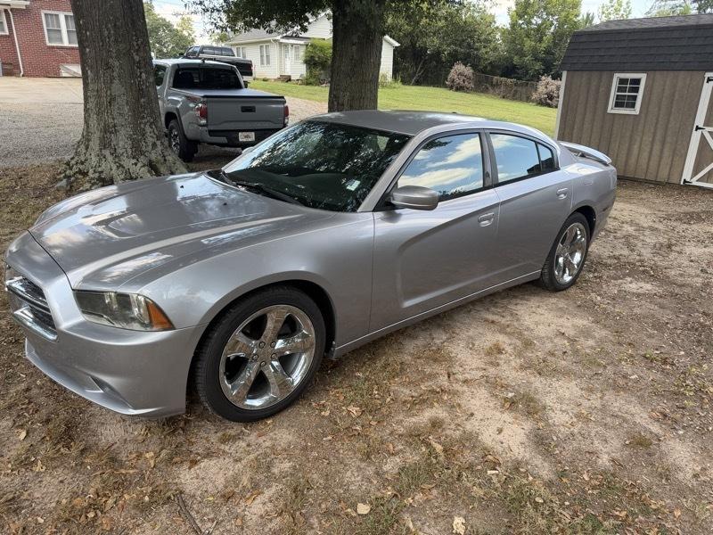 Dodge Charger SE 2013