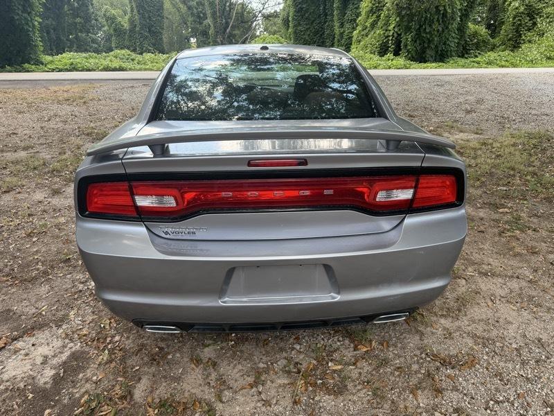 Dodge Charger SE 2013