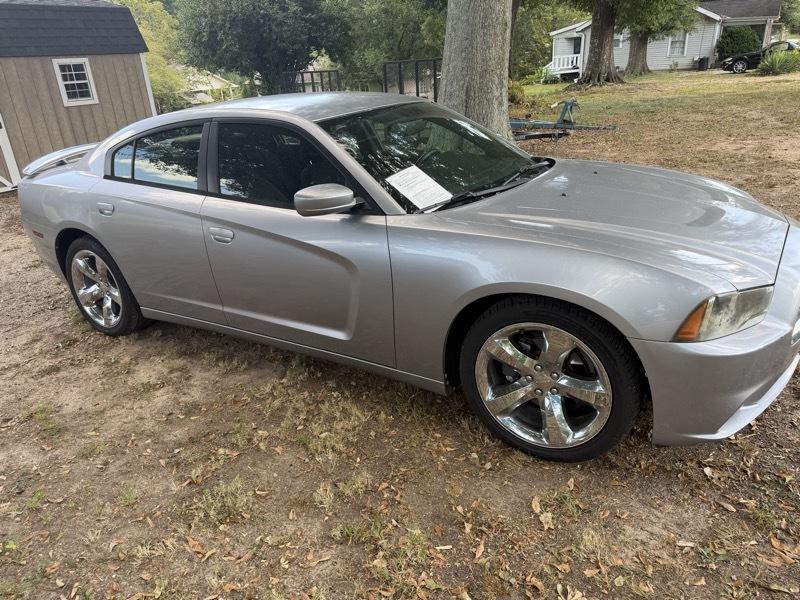 Dodge Charger SE 2013