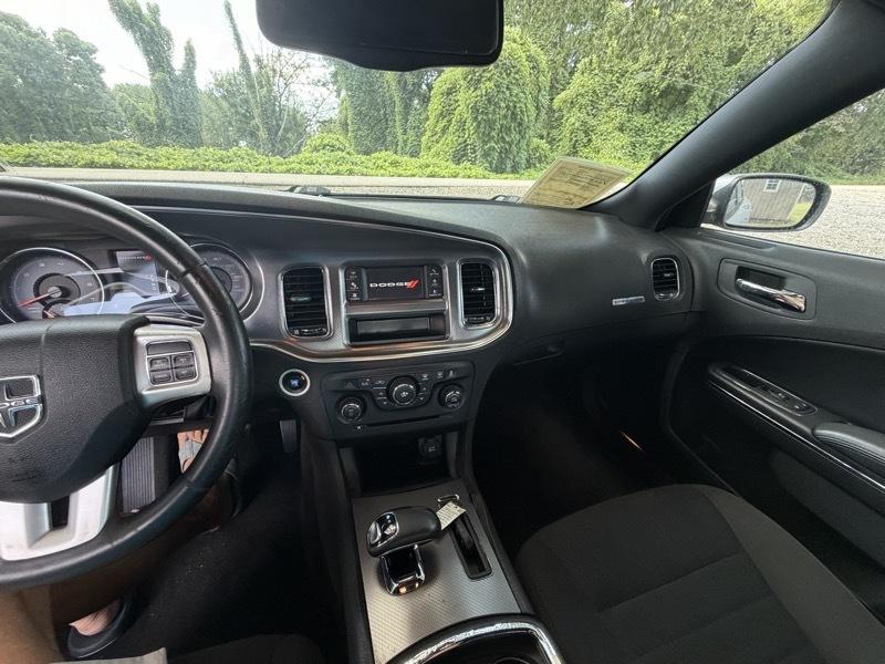 Dodge Charger SE 2013