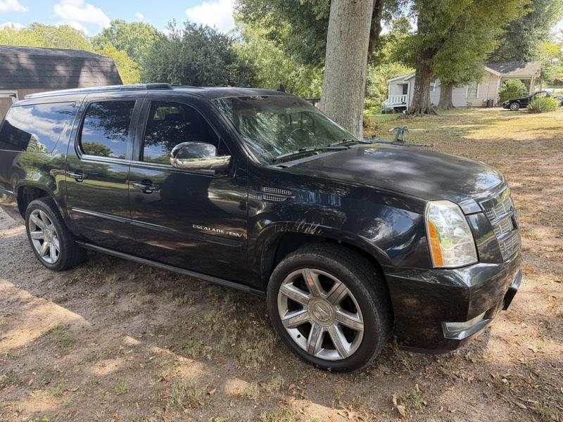 Cadillac Escalade ESV AWD Premium 2012