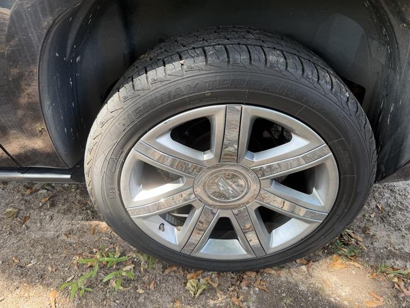 Cadillac Escalade ESV AWD Premium 2012