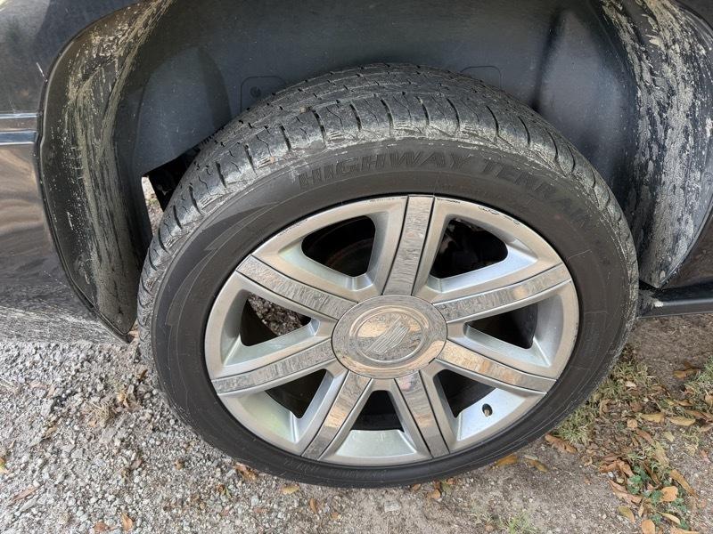 Cadillac Escalade ESV AWD Premium 2012
