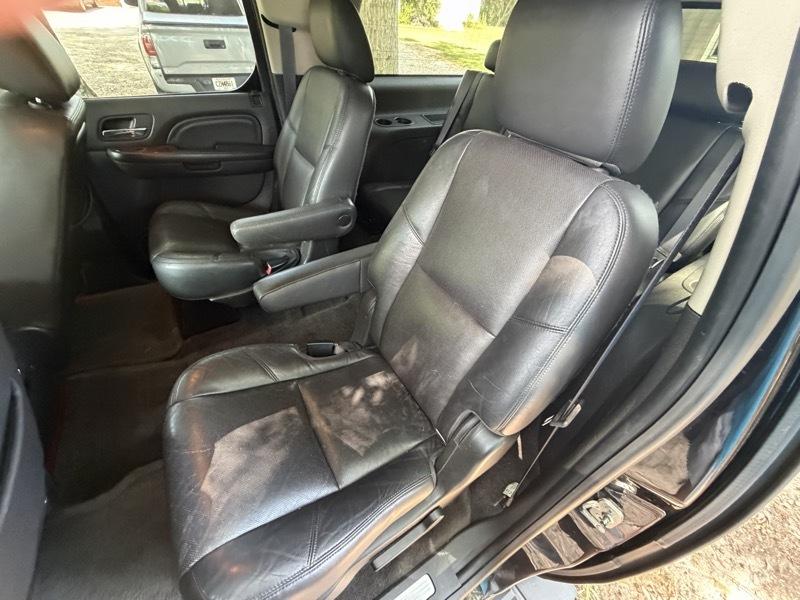 Cadillac Escalade ESV AWD Premium 2012