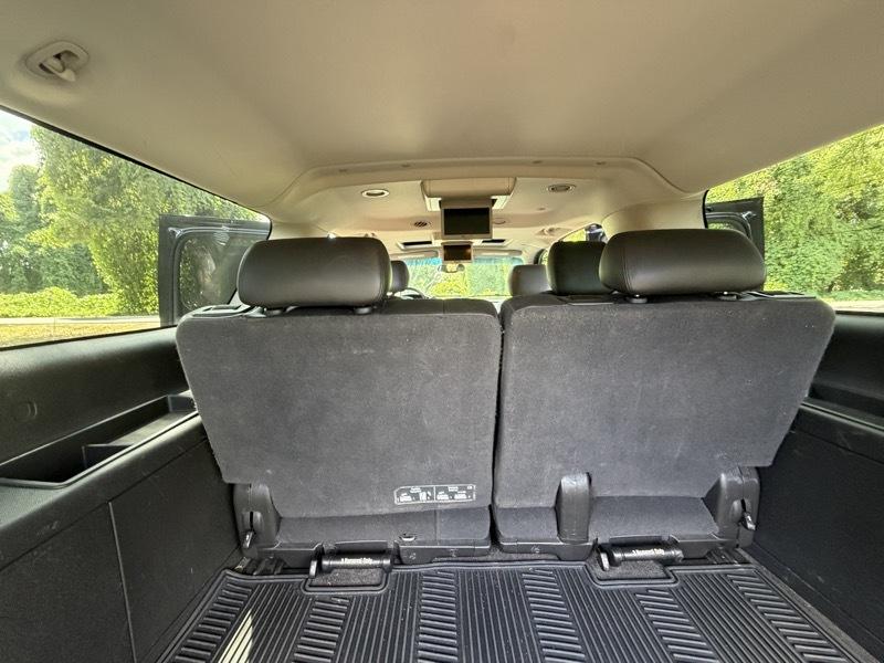 Cadillac Escalade ESV AWD Premium 2012