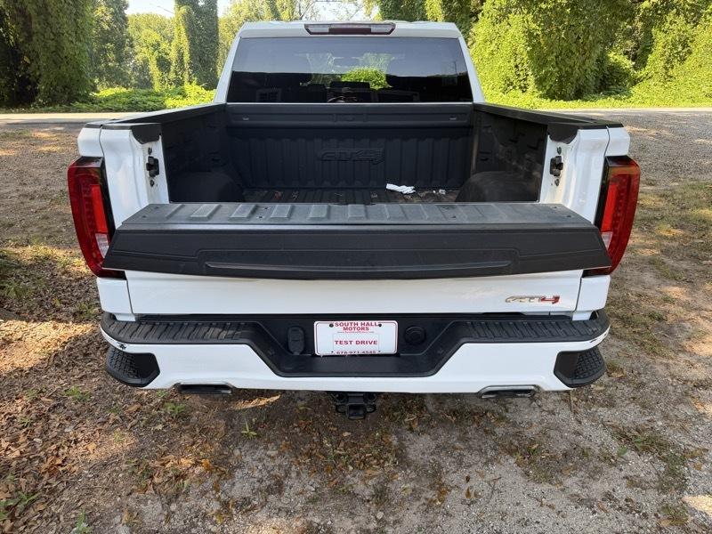 GMC Sierra 1500 AT4 Crew Cab Short Box 4WD 2021