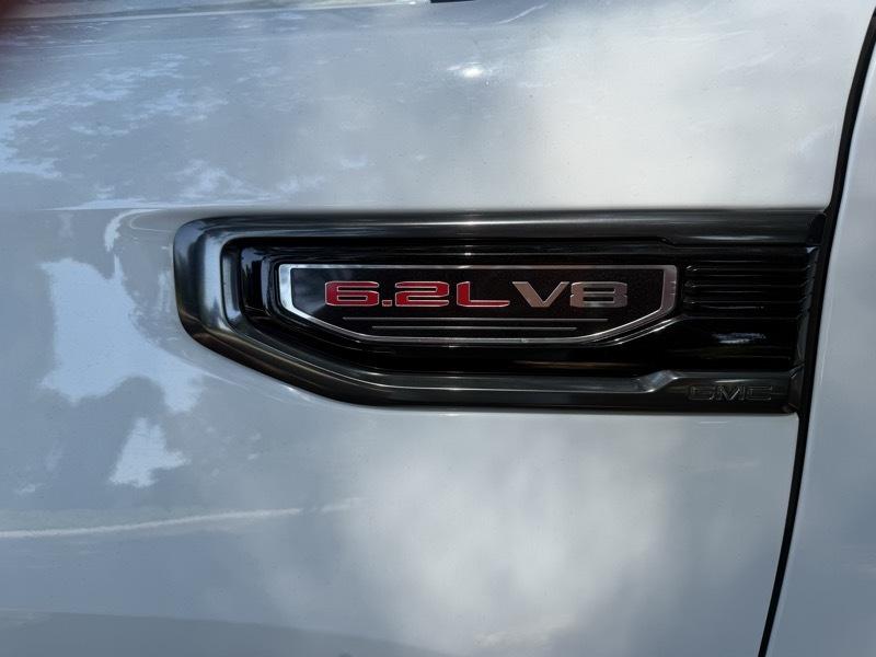 GMC Sierra 1500 AT4 Crew Cab Short Box 4WD 2021