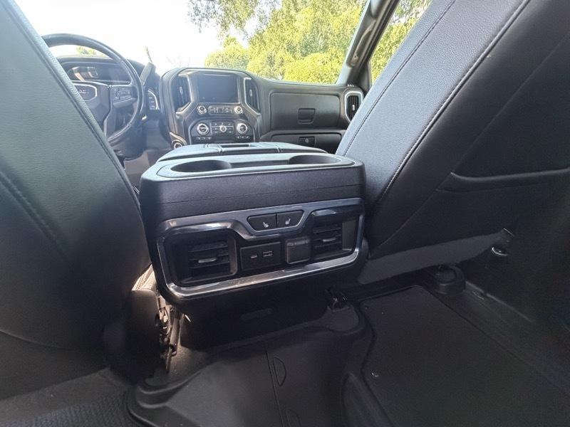 GMC Sierra 1500 AT4 Crew Cab Short Box 4WD 2021
