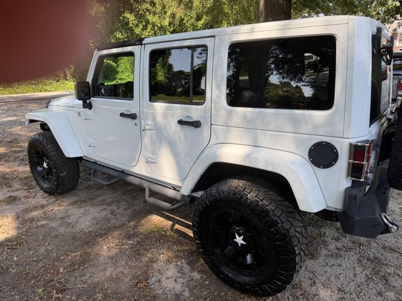 Jeep Wrangler Unlimited Sahara 4WD 2011