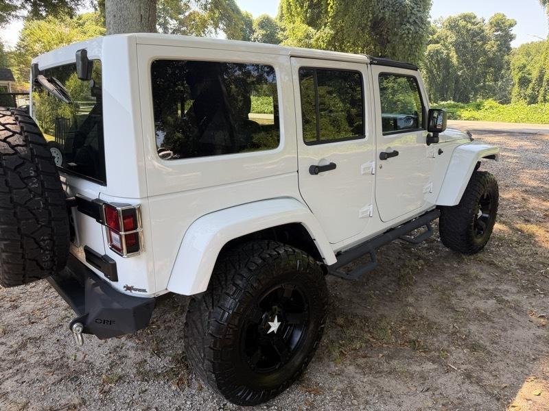 Jeep Wrangler Unlimited Sahara 4WD 2011
