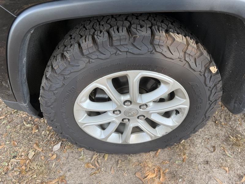 Jeep Grand Cherokee Laredo 2WD 2014