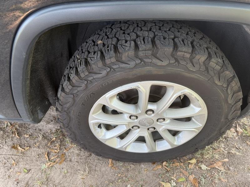 Jeep Grand Cherokee Laredo 2WD 2014
