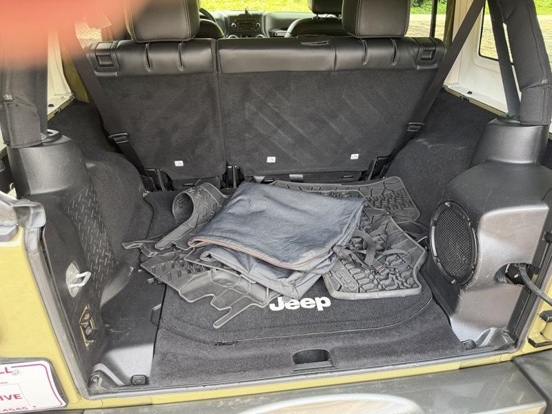 Jeep Wrangler Unlimited Sport 4WD 2013