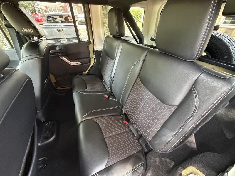 Jeep Wrangler Unlimited Sport 4WD 2013
