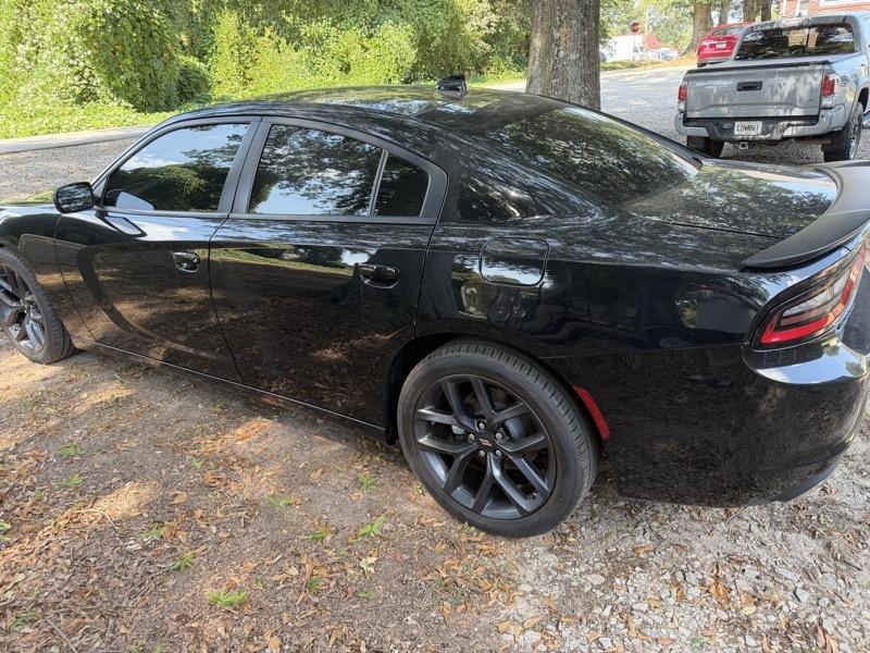 Dodge Charger photo 2