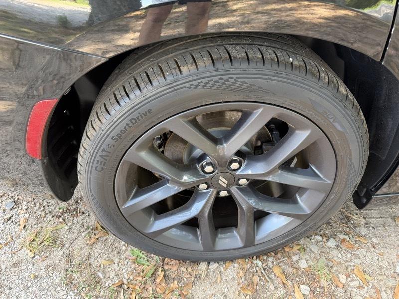 Dodge Charger photo 9