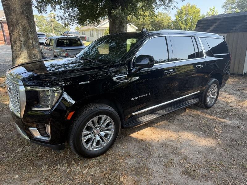 GMC Yukon XL Denali 2WD 4dr 1500 2021