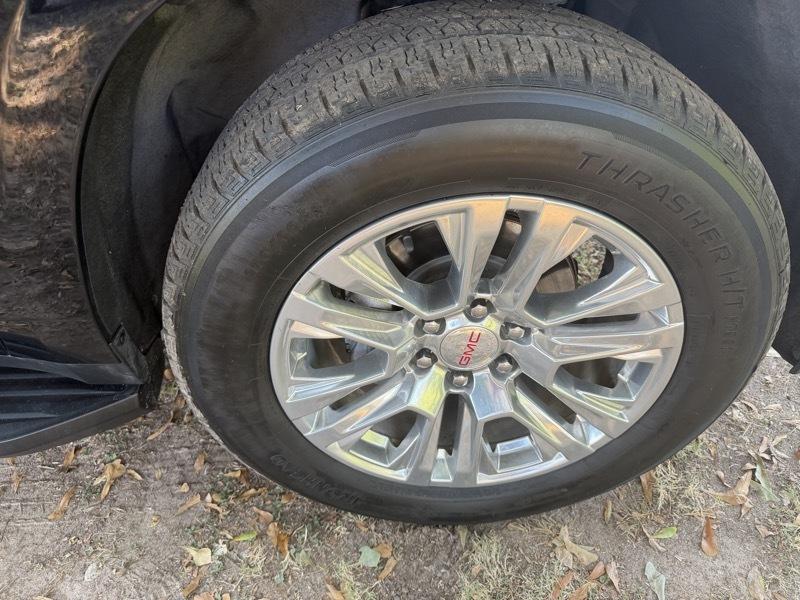 GMC Yukon XL Denali 2WD 4dr 1500 2021