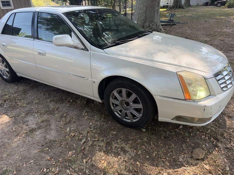 Cadillac DTS Luxury II 2008