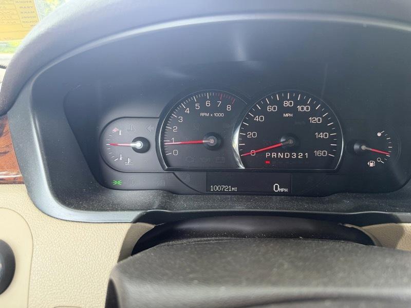 Cadillac DTS Luxury II 2008